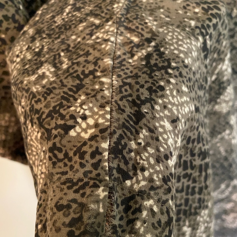 Joie • 100% Silk Shift Dress - Picture 9 of 10